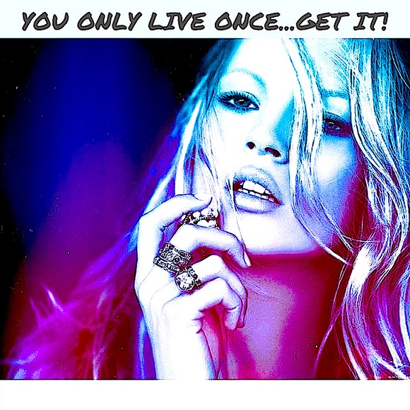 Vintage Levi’s 569 rolled cuff Jean shorts sz 28 - Picture 2 of 13